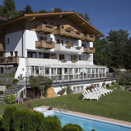 Naturhotel Edelweiss Terenten Buitenkant foto